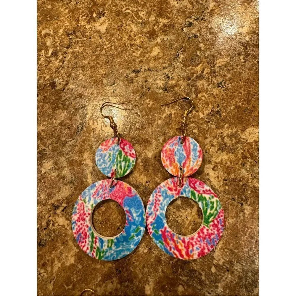 Woman’s boutique earring bundle - Picture 3 of 4
